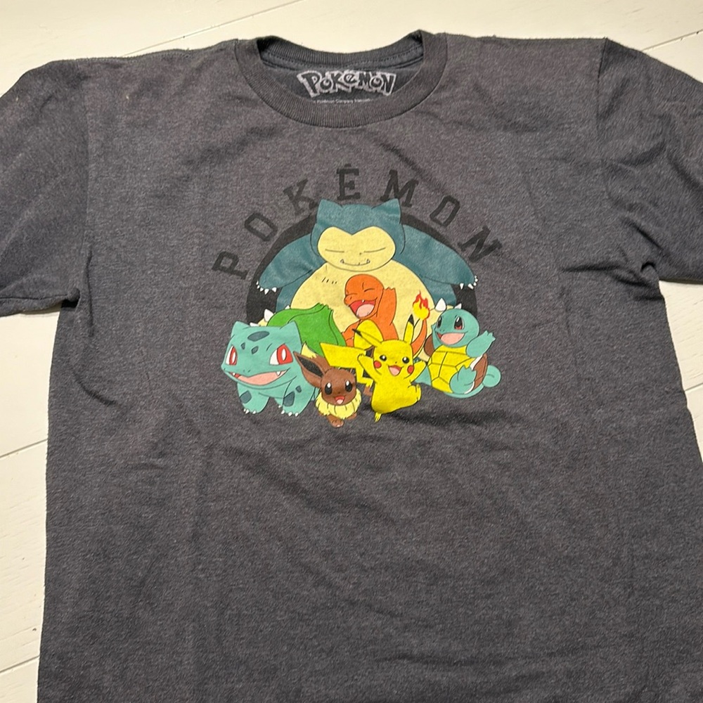 10/$10 Pokémon shirt medium